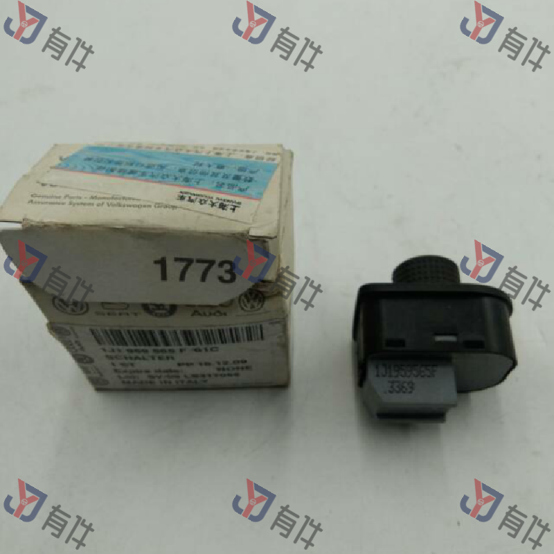 1J1959565F01C | 大众 倒车镜调整开关 左侧 4s库存件