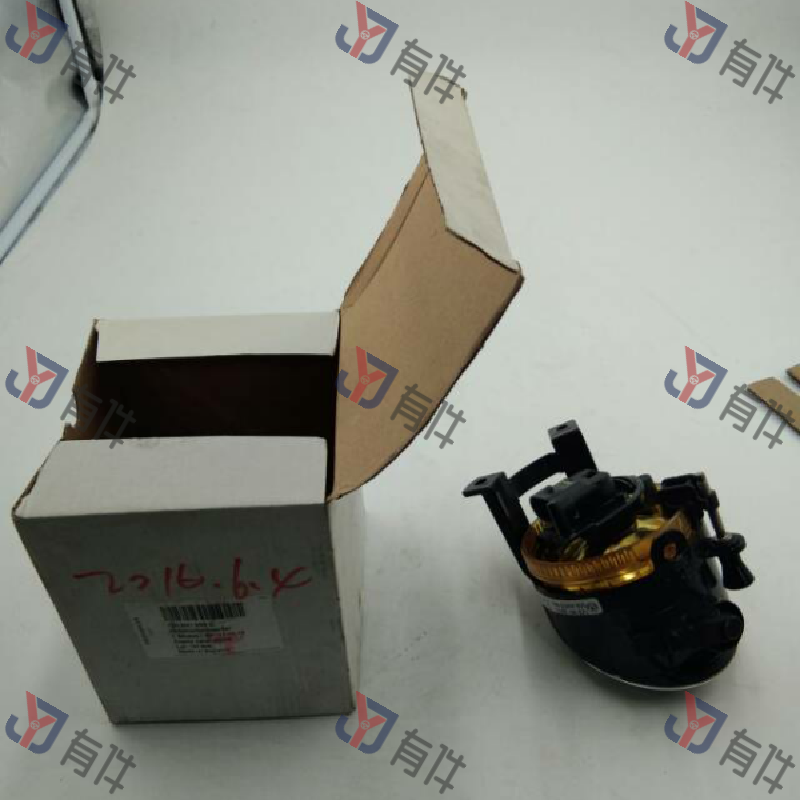 1Z0941699E | 大众 前雾灯 左侧 4s库存件