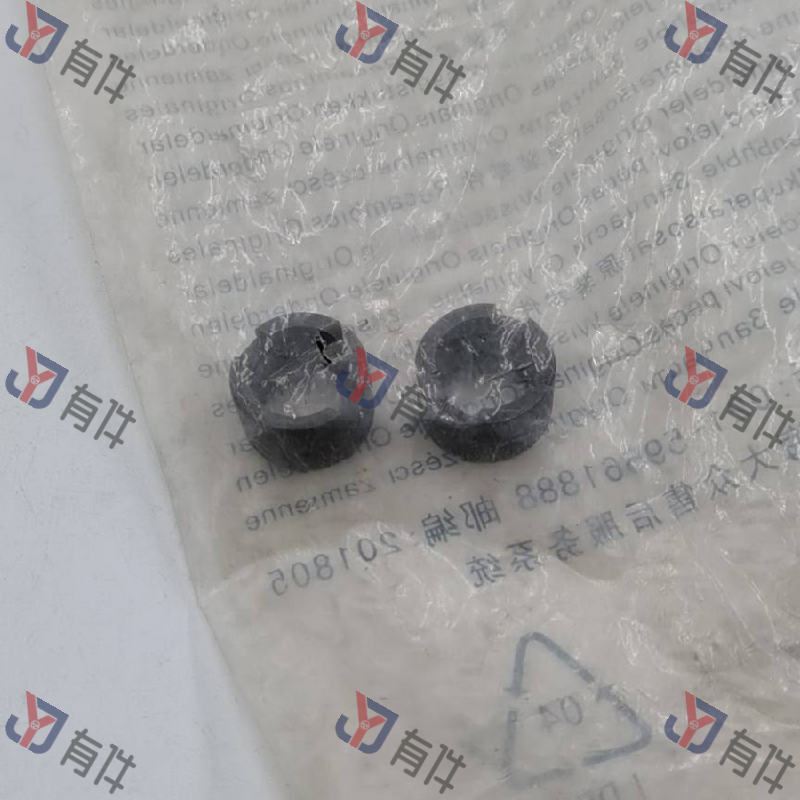 811412365 | 大众 减震器螺纹衬套 4s库存件