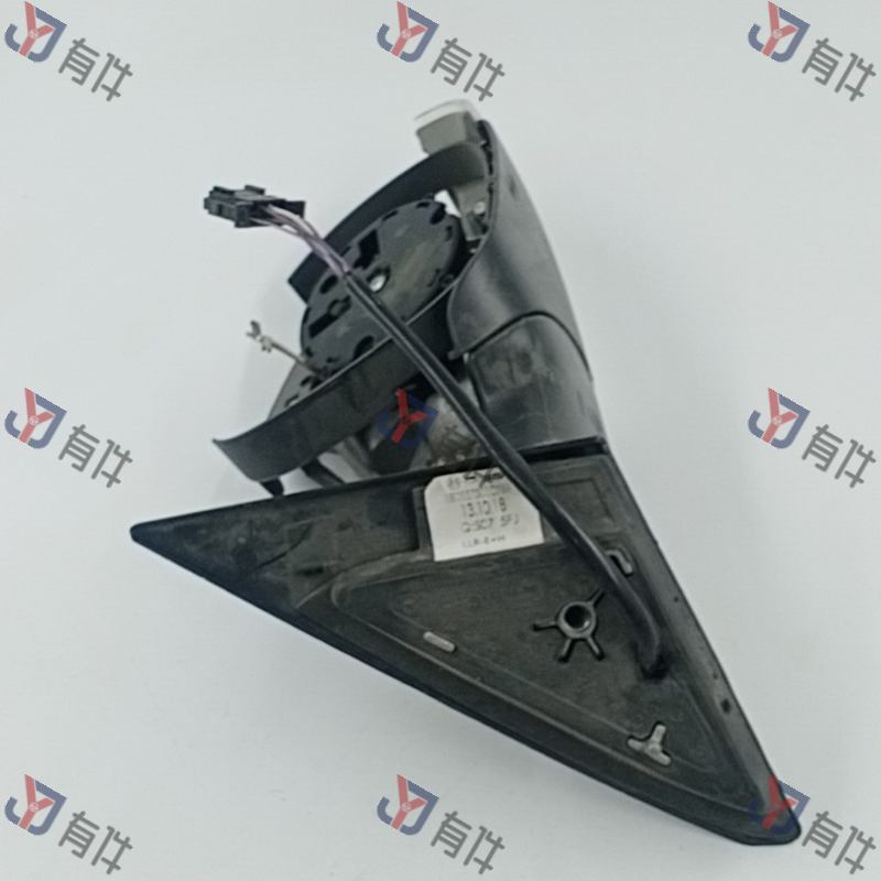 18D857508C9B9 | 大众 倒车镜固定座 右侧 4s库存件
