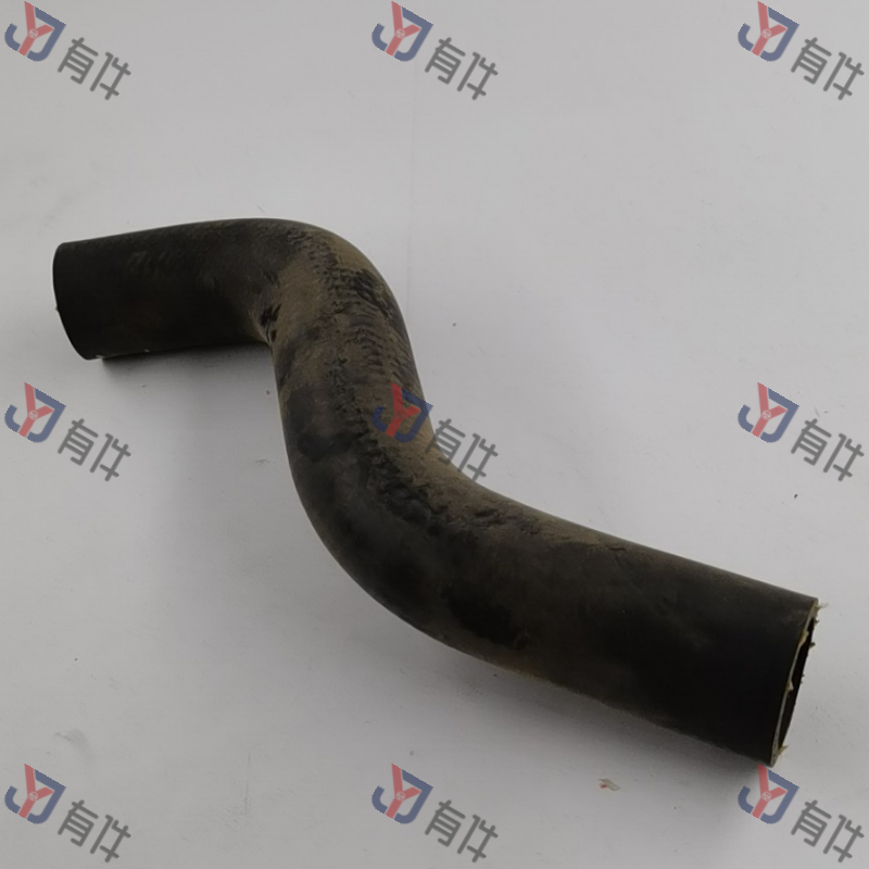 330121101A | 大众 散热器进水管 4s库存件