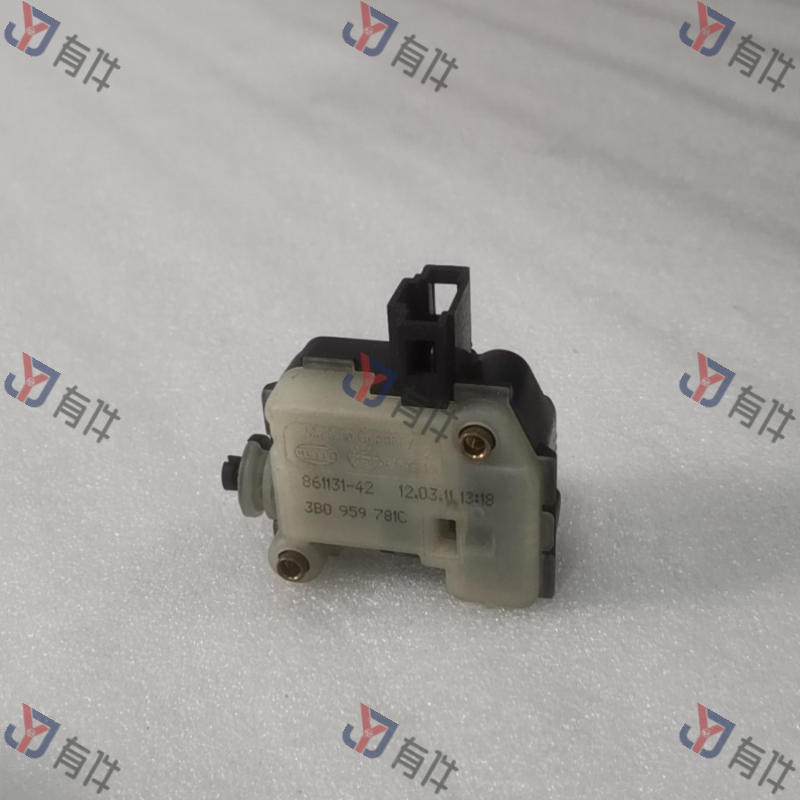 3B0959781C | 大众 行李箱盖锁电动机 4s库存件