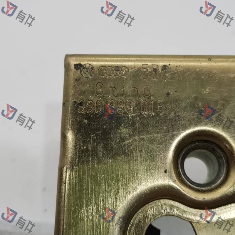 330839015 | 大众 后门锁总成 左侧 4s库存件