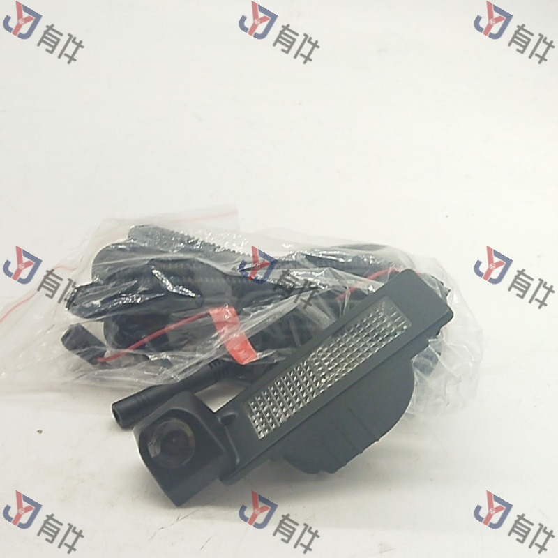 ZSY909051A | 大众 倒车辅助系统（yeti备胎外置） 4s库存件