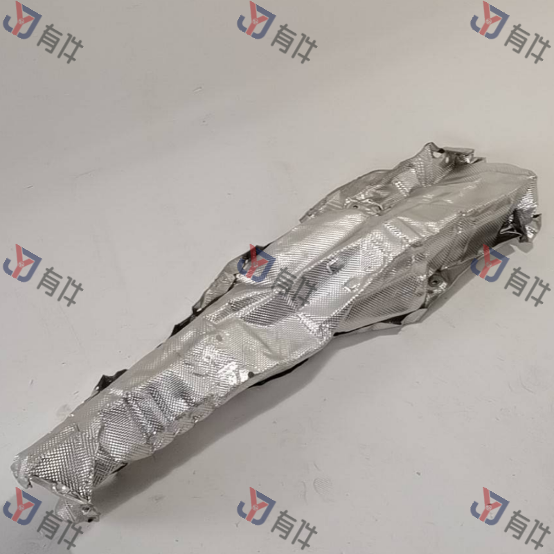 561825671A | 大众 排气管隔热罩 前部 4s库存件