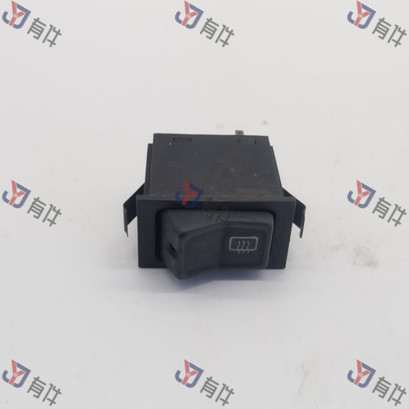 321959621B | 大众 后风挡加热开关 4s库存件