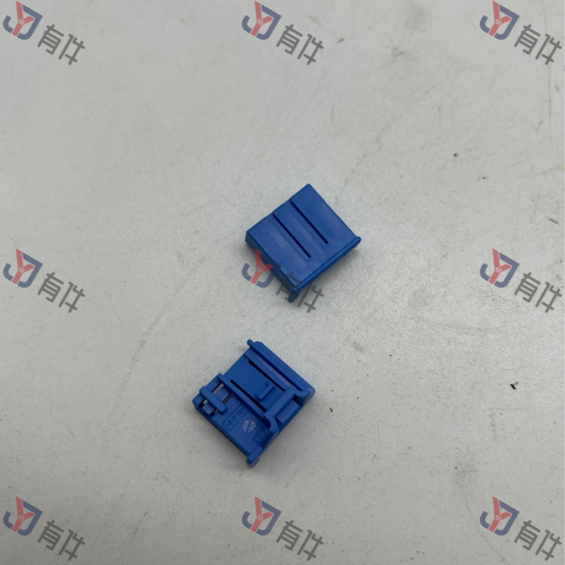 6Q0972706 | 大众 扁触头外壳 装有$$接触联锁装置,车内照明灯和阅读灯 4s库存件
