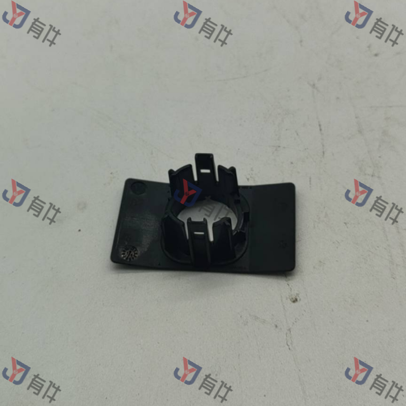 L5C6919493A | 大众 后保险杠电眼底座 右侧 4s库存件
