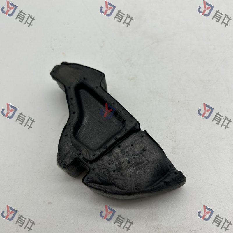 L18G823730 | 大众 发动机罩减震胶 4s库存件