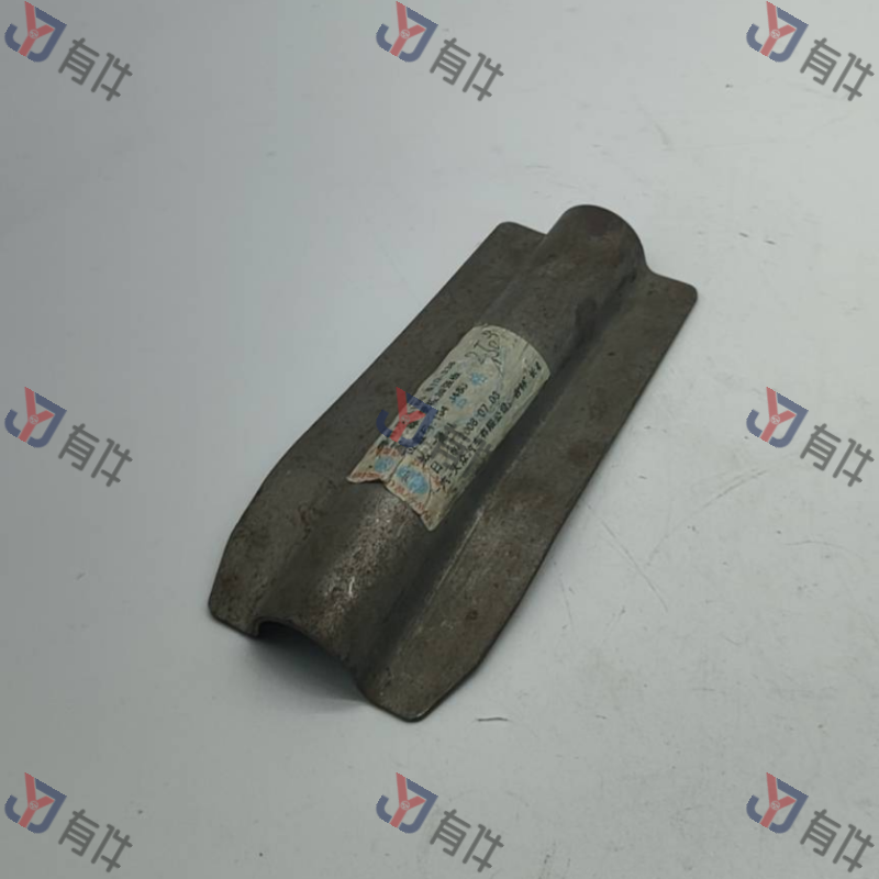 L18G810338 | 大众 A柱加强筋上 左侧 4s库存件