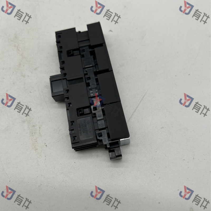 L5GG927137 | 大众 中控台组合开关 4s库存件