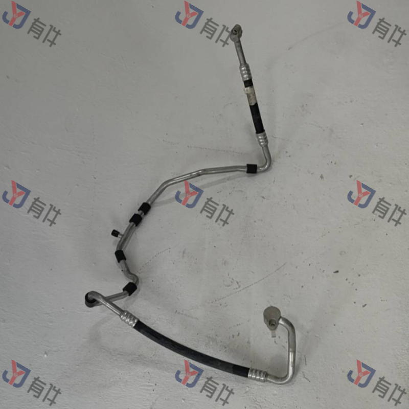 L16D820743 | 大众 空调管  空调泵-冷凝器  4s库存件