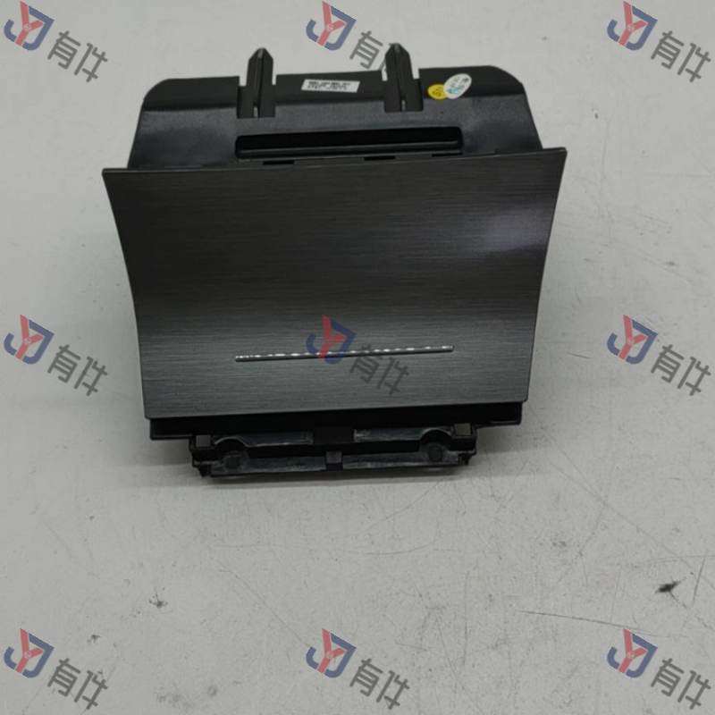 1ZD857962JPU3 | 大众 带壳座的烟灰缸(拉丝银) 4s库存件