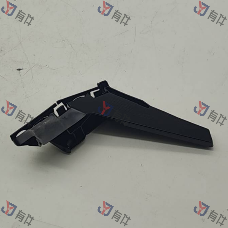 L17G807184 | 大众 前保险杠上支架（右） 4s库存件
