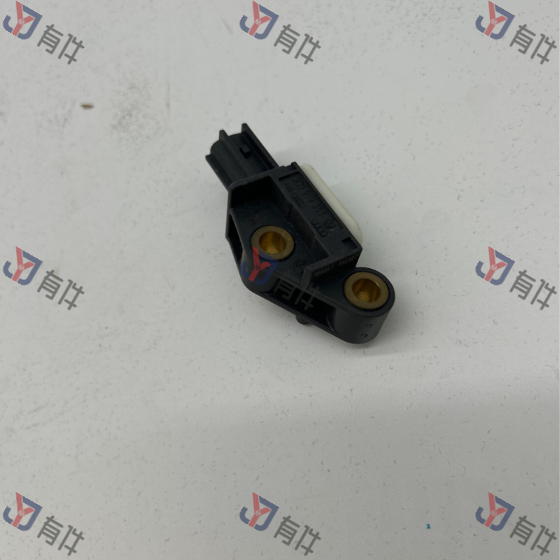 L3CD959351 | 大众 后碰撞传感器 4s库存件