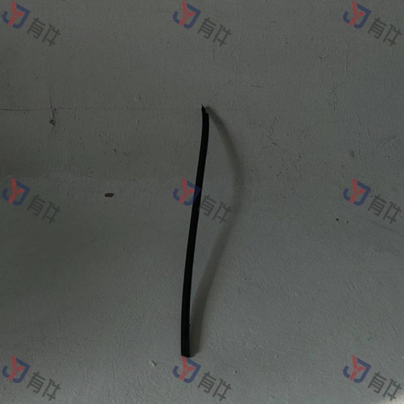 L3C0854327B5AP | 大众 前风挡集水条 左侧 4s库存件