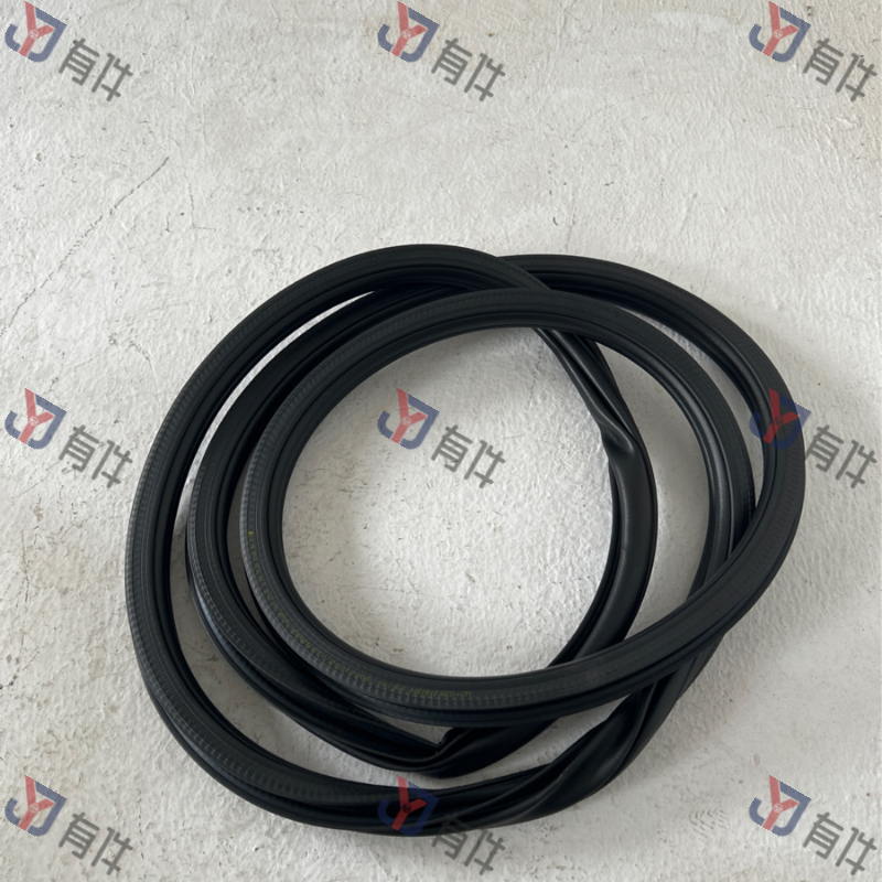 L17G867912A9B9 | 大众 前门框密封条（右） 4s库存件
