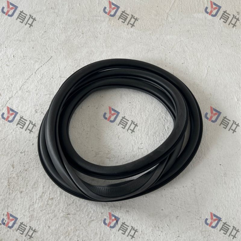 L17G867914A9B9 | 大众 后门框密封条（右） 4s库存件