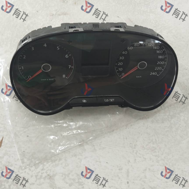 6RF920860C | 大众 组合仪表总成 瑕疵件