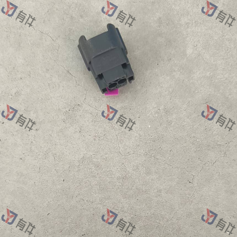 8E0973722 | 大众 扁触头外壳 4s库存件