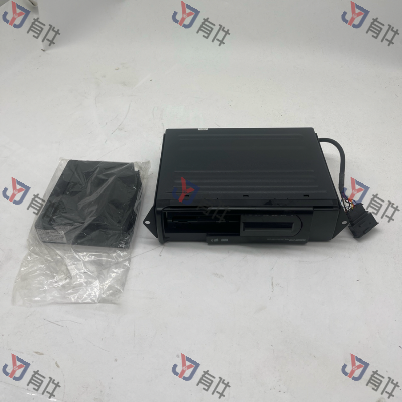 33D035111 | 大众 CD换碟器 4s库存件