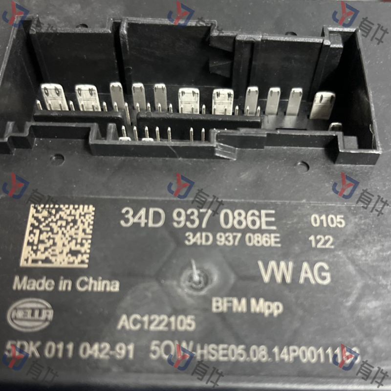 34D937086EZ03 | 大众 车载电网控制单元 瑕疵件