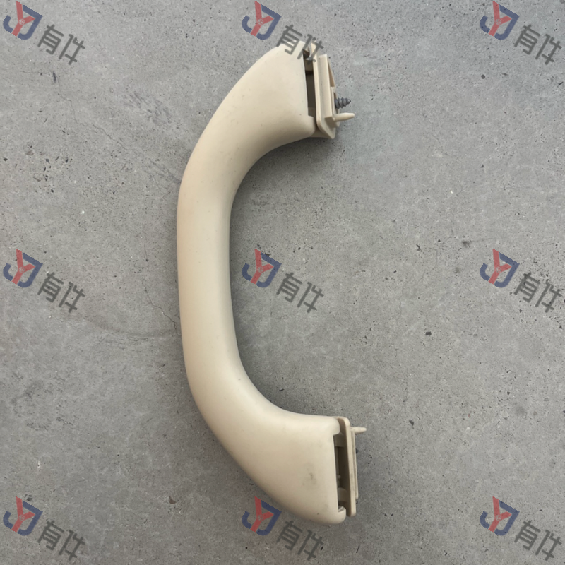 6QD85760795T | 大众 可翻扣扶手(玉米须本色) 4s库存件
