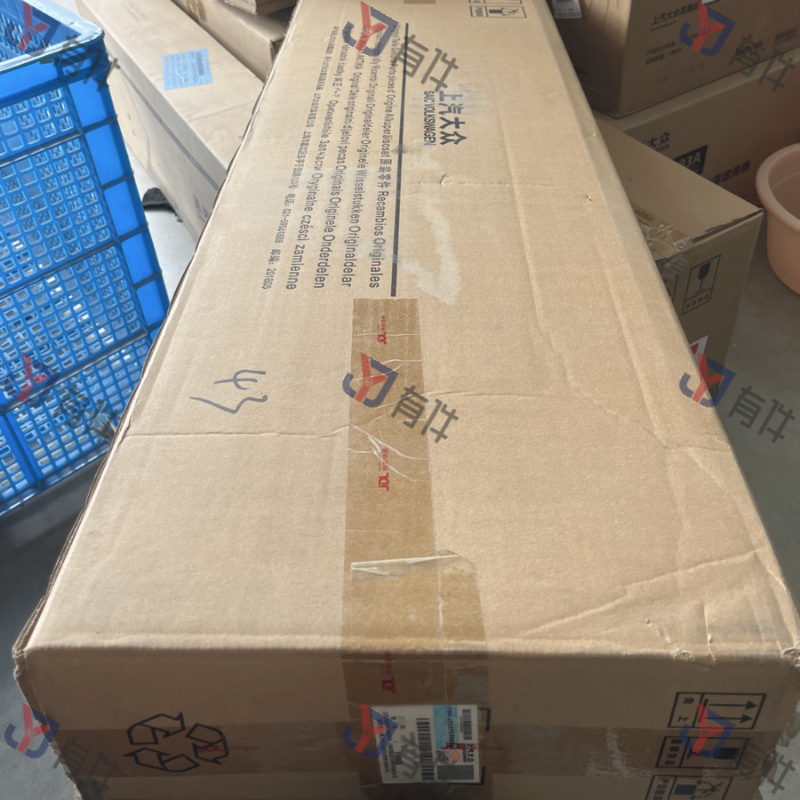 5NG853651SHZY | 大众 散热器格栅(缎银色/灰色) 4s库存件