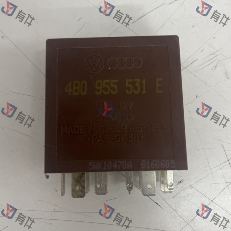 4B0955531E | 大众 自动间歇刮水/清洗$$控制单元,继电器位置/标识号:,应用于: 瑕疵件
