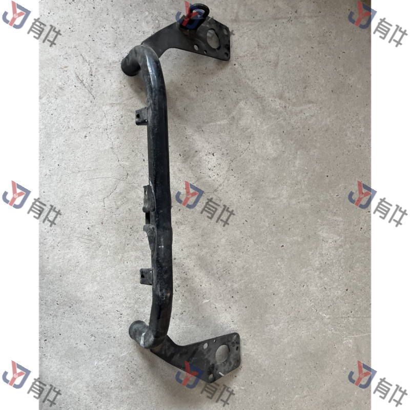3B0199521C | 大众 十字管用于带传动机构底保护的车型 瑕疵件