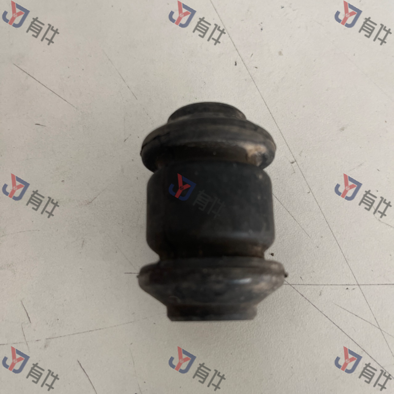 357407182 | 大众 前下摇臂胶（左）/前下摇臂胶（右） 4s库存件