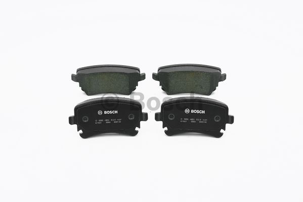宾利 飞驰 2013款 6.0T W12 Mulliner(CVA) 博世 0986AB1614 后刹车片 长度:116.2mm;高度:58.6mm;厚度:17mm 