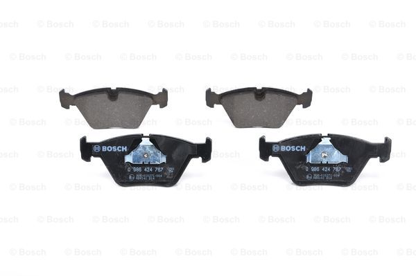 宝马 7系新能源 2018款 740e M Performance 博世 0986424767 前刹车片 长度:155.2/156.2mm;高度:63.6mm;厚度:19mm 