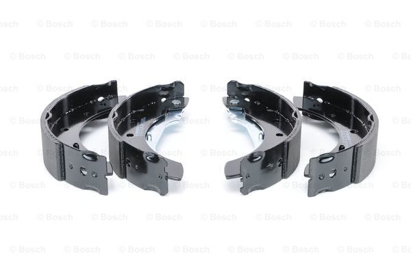 名爵 名爵3 2011款 1.5L AMT精英版(15S4U) 博世 0986487585 后刹车片 宽度:38mm;直径:203.2mm 
