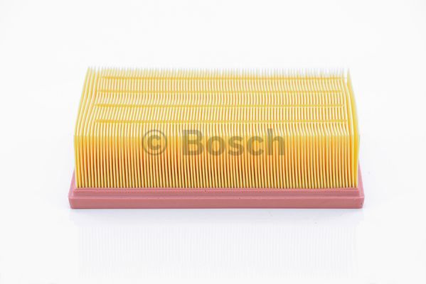 奥迪 A4(进口) 2004款 1.8T AMT quattro(163hp)(BFB) 博世 0986AF2106 空气滤芯 长:267mm;宽:213mm;高:70mm 