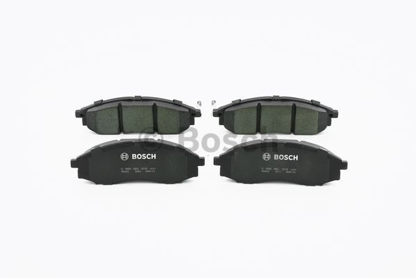 北京 BJ20 2018款 1.5T CVT尊贵型(4A91T) 博世 0986AB1609 前刹车片 长度:165mm;高度:57mm;厚度:17.4mm 