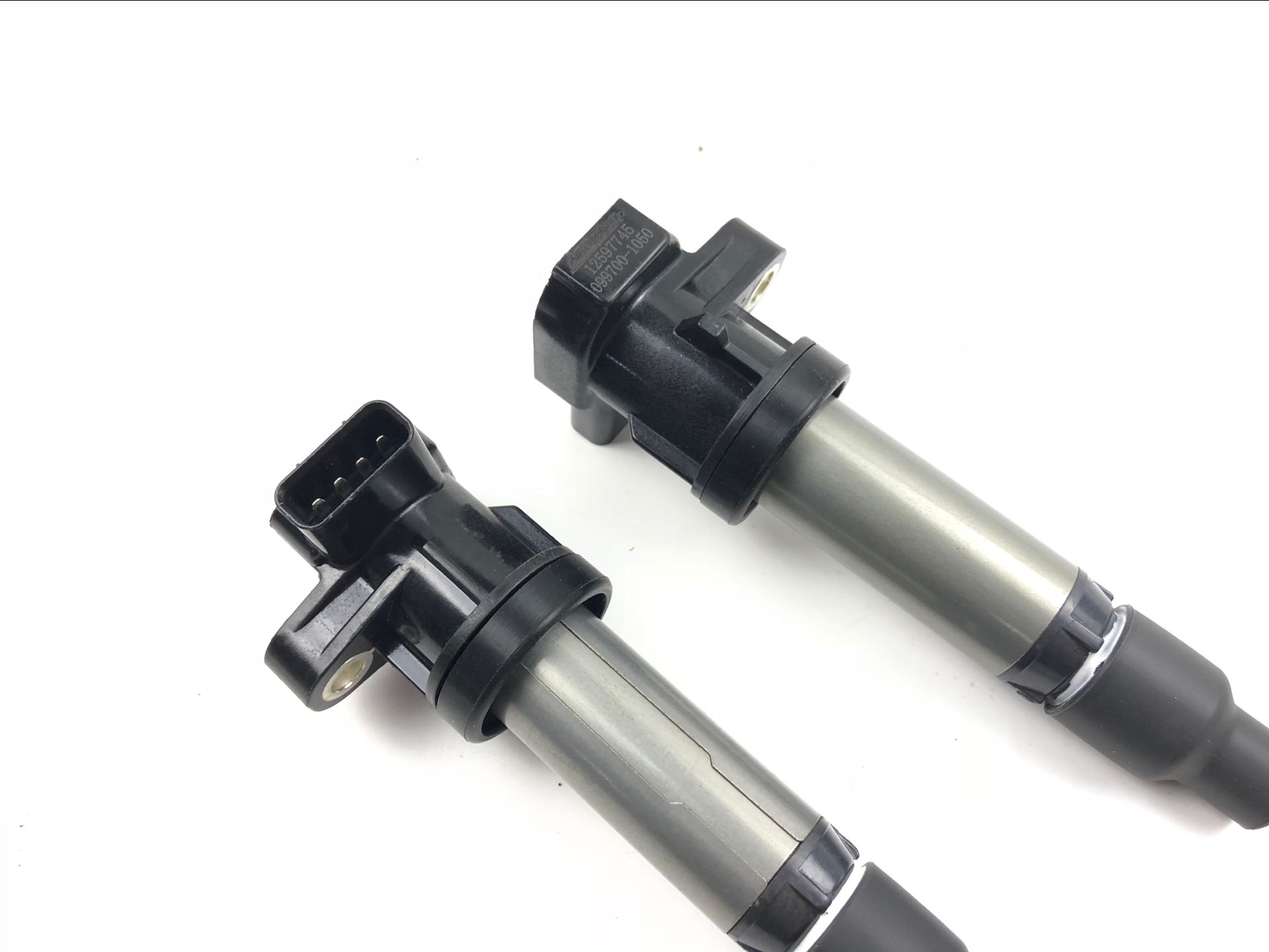 凯迪拉克 XLR 2008款 4.6L(LH2) 猎火 GM021-91141 点火线圈  