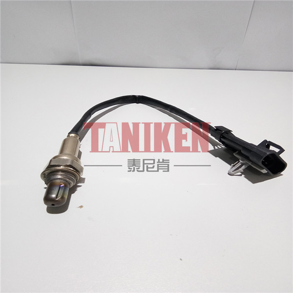 纳智捷 MASTER CEO 2013款 2.2T 专属旗舰版(G22TE) 泰尼肯 TNK-0795003 氧传感器  前后通用，可用TNK-0795007替代