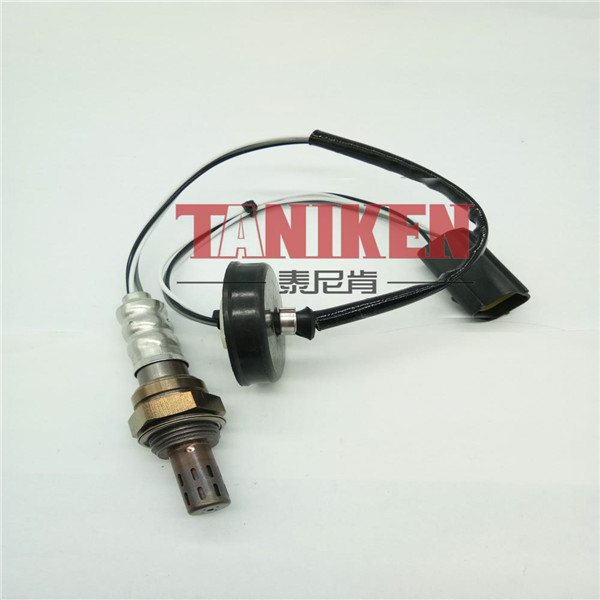 宝骏 乐驰 2012款 1.0L 手动P-TEC时尚型(LMT) 泰尼肯 TNK-0709054 氧传感器  节省燃油，提升动力。支持定做，装车质保两年。