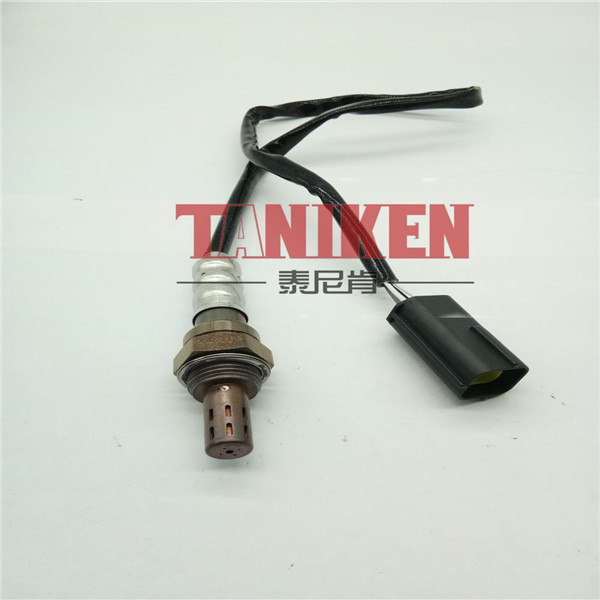 北汽威旺 北汽007 2015款 2.0L 两驱舒适型(4G20D4) 泰尼肯 TNK-0795041 氧传感器  