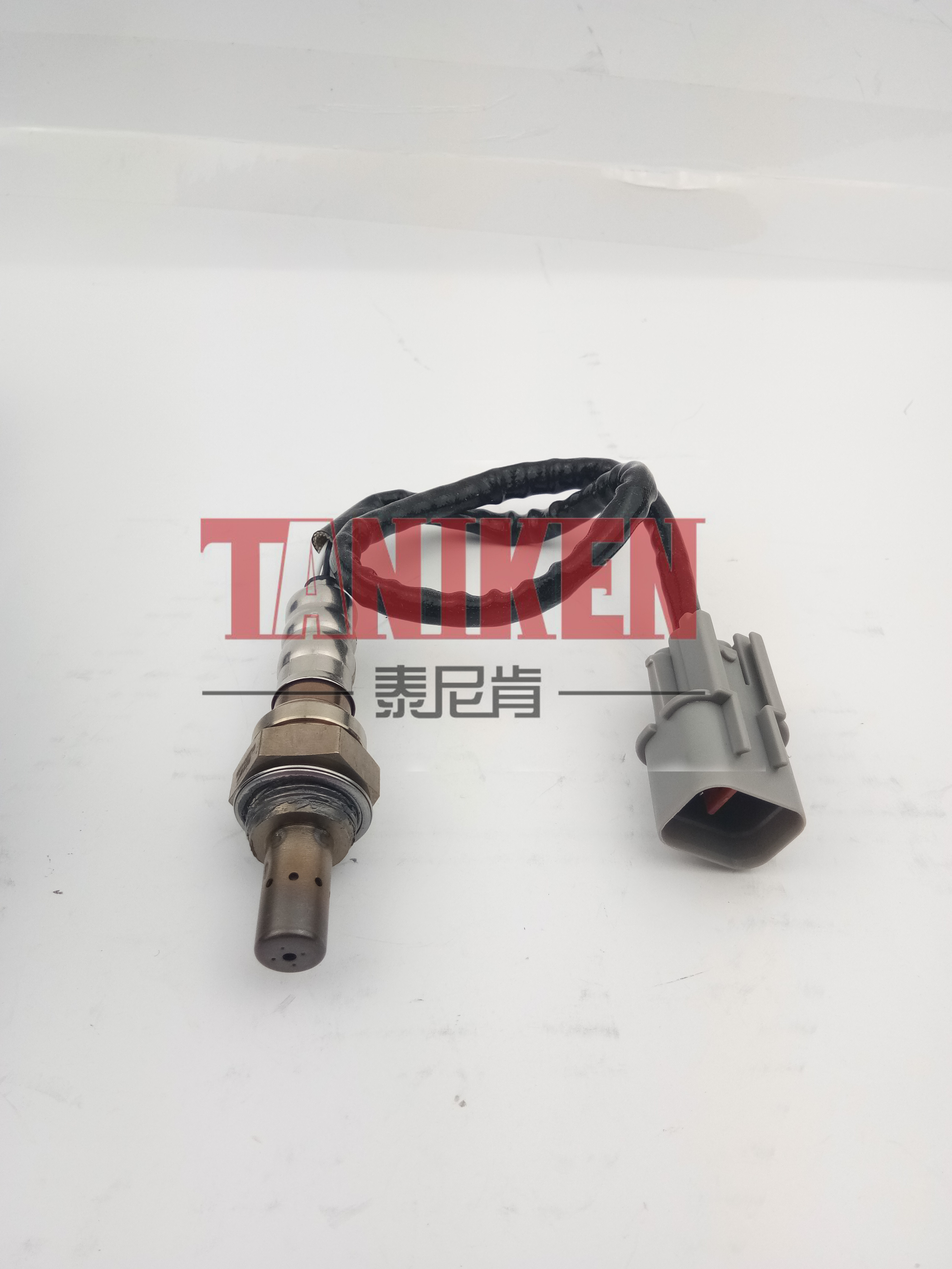 华泰 B11 2012款 基本型 泰尼肯 TNK-0745015 氧传感器  节省燃油，提升动力。支持定做，装车质保两年。
