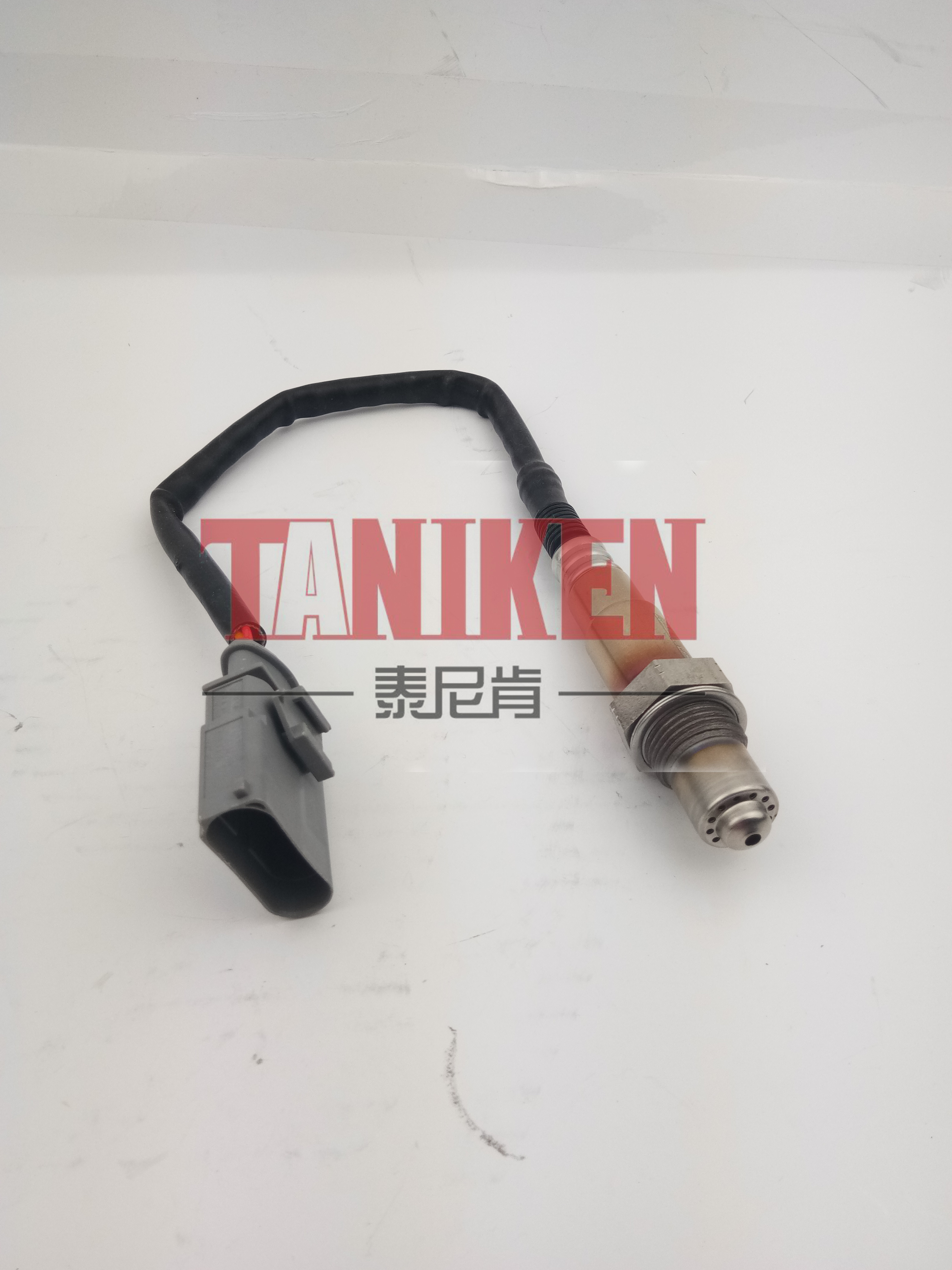 保时捷 718 2018款 Cayman GTS 2.5T(DJU) 泰尼肯 TNK-0701102 氧传感器  节省燃油，提升动力。支持定做，装车质保两年。