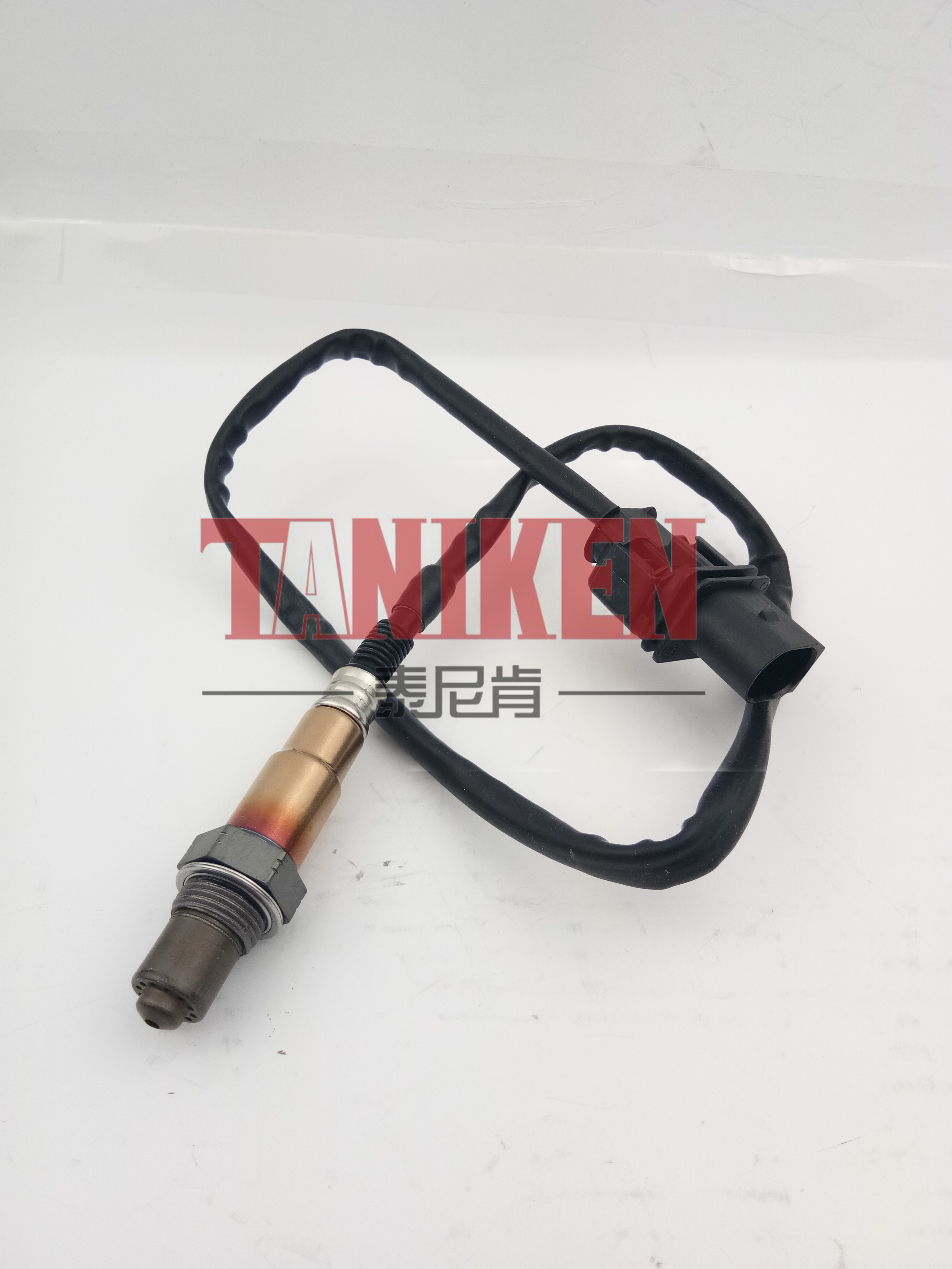 奥迪 A5 2019款 Coupe 45 TFSI quattro 运动型 国V(CYR) 泰尼肯 TNK-0701101 氧传感器  通用TNK-0701034