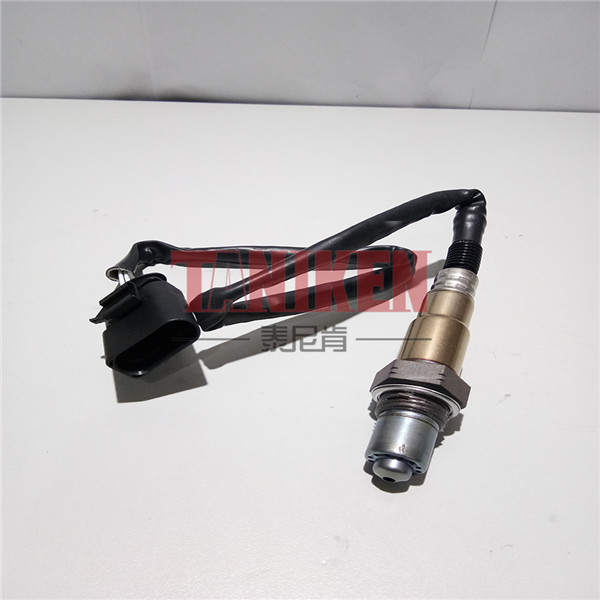 大众 速腾 2012款 1.8TSI 自动旗舰版(CEA) 泰尼肯 TNK-0701042 氧传感器  节省燃油，提升动力。支持定做，装车质保两年。