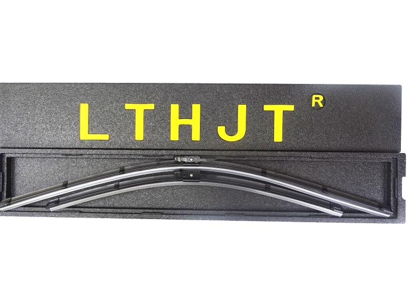 奔驰 R级 2015款 R 320 4MATIC豪华型(276826) LTHJT 50034 后雨刮片 主驾位尺寸:28/700;乘客位尺寸:21/525;产品组合:套装;厂商接口:AN1 