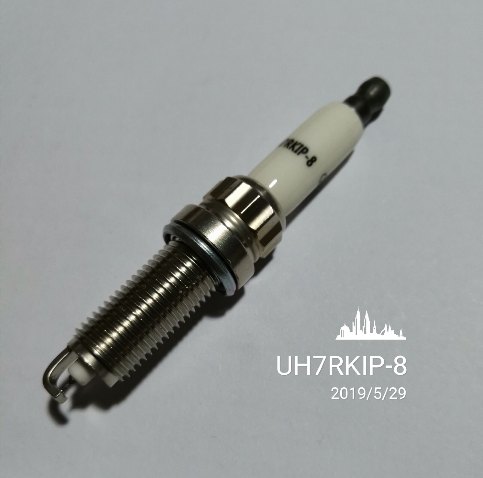 猎豹汽车 Mattu 2018款 1.6T GDI 手动舒适型(CE16) 超白光 NUH7RKIP-8(M26) 火花塞 螺纹长度:26.5;螺纹直径:12;扳手尺寸:14;火花塞材质:铱铂金 