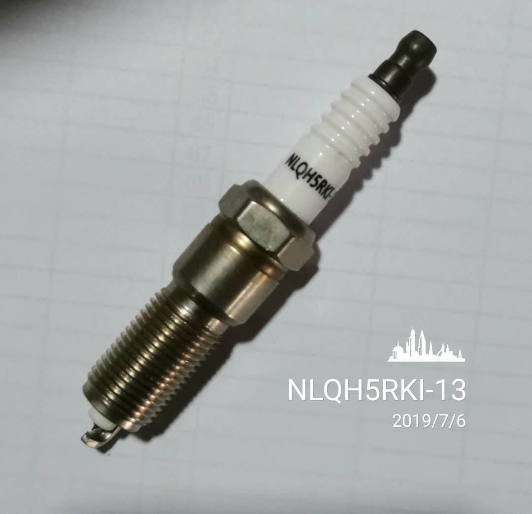 Jeep 牧马人 2011款 3.8L 两门版 Sahara(EGT) 超白光 NLQH5RKIP-13(525) 火花塞 螺纹长度:25;螺纹直径:14;扳手尺寸:16;火花塞材质:铱铂金 