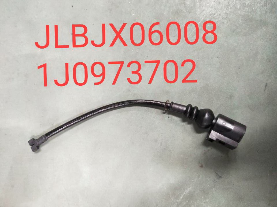 宾利 飞驰 2013款 6.0T W12 Mulliner(CVA) 埃锐 JLBJX06008 刹车片感应线  