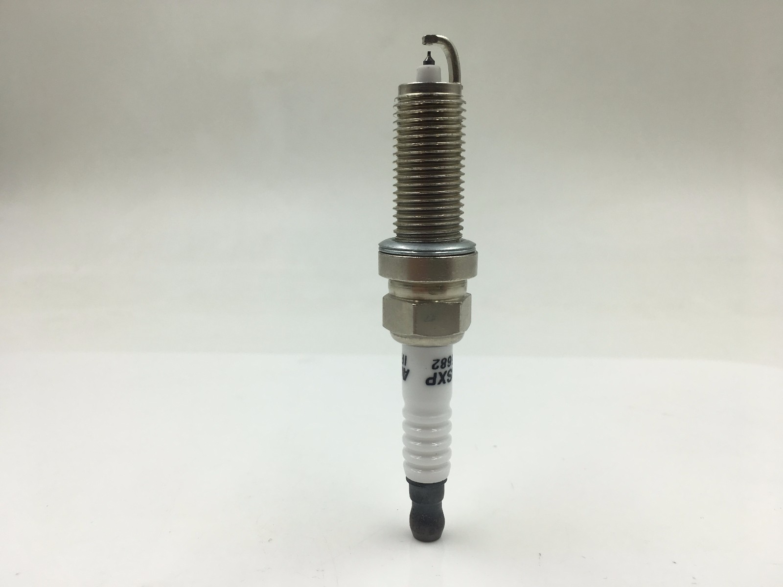 日产 途达 2018款 2.5L 手动两驱精英版(QR25) 方牌 AUTOLITE傲特利-ASXP5682 火花塞 螺纹长度:26.5;螺纹直径:12;扳手尺寸:14;火花塞材质:铱铂金 