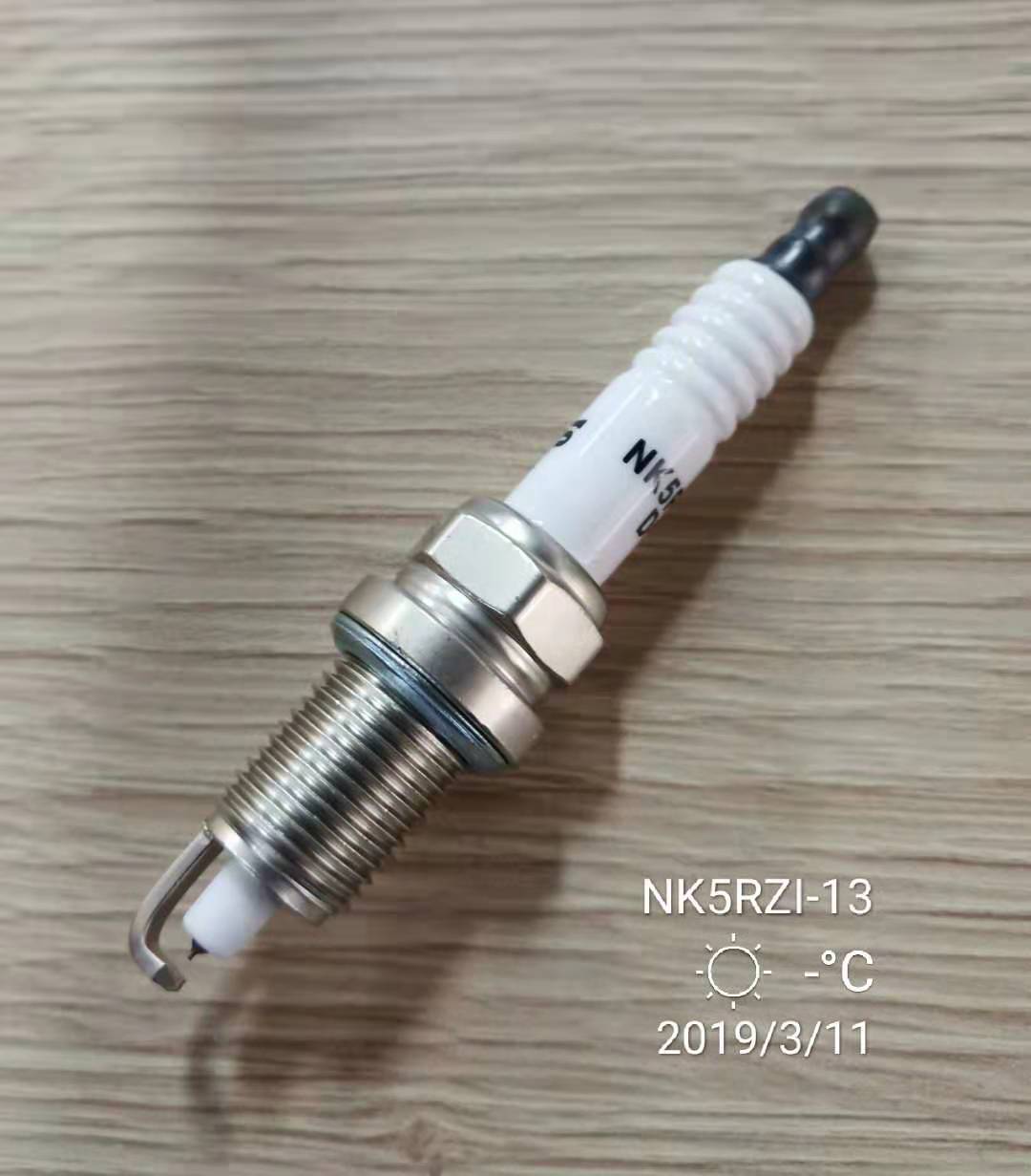 克莱斯勒 大捷龙 2012款 3.0L 经典版(EG1) 元帅 NK5RZI-13(329) 火花塞 螺纹长度:19;螺纹直径:14;扳手尺寸:16;火花塞材质:铱金 